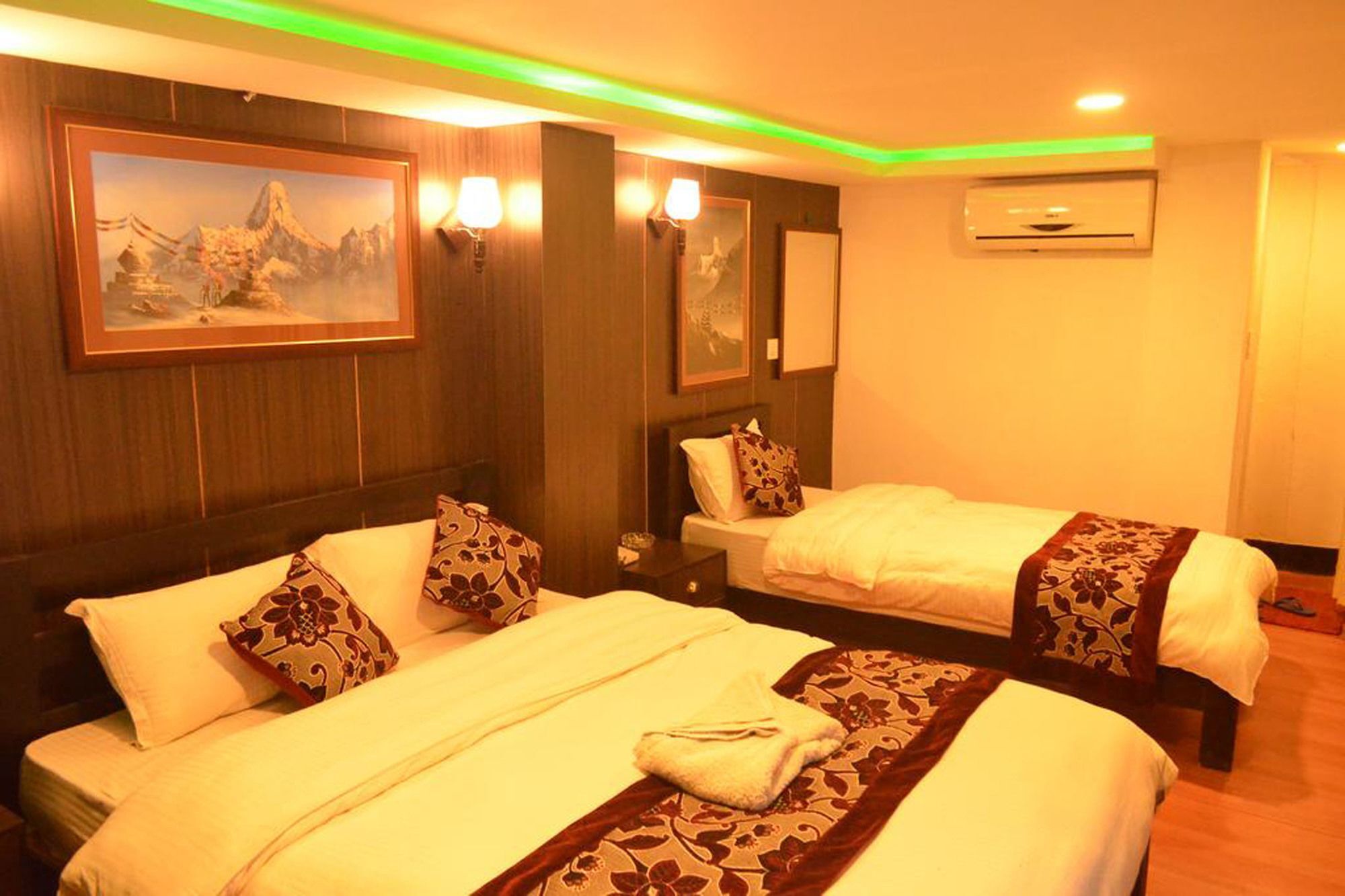 Hotel Holiday Inn Kathmandu Exterior foto